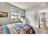 2821 8TH Pl - Photo 32
