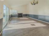17610 Rolling Hill Ln - Photo 3