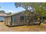 1441 Columbia St - Photo 1