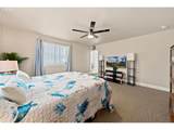563 State St - Photo 19