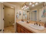 1296 Lucas St - Photo 33