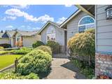2077 Clark Ave - Photo 4