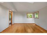 140 Bayview Ave - Photo 20