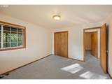 140 Bayview Ave - Photo 32