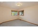 140 Bayview Ave - Photo 33