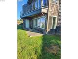 1040 Bay St - Photo 39