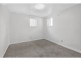 376 Chestnut St - Photo 18