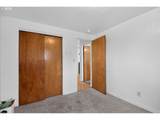 376 Chestnut St - Photo 19