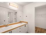 5098 Schoeler Cir - Photo 12