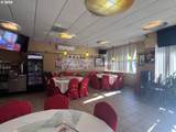 9226 Division St - Photo 4