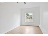 2421 Hickory Ave - Photo 19