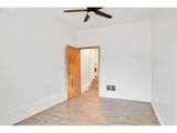2421 Hickory Ave - Photo 20