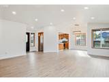 2421 Hickory Ave - Photo 7