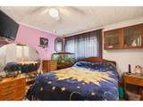943 7TH St - Photo 13