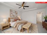 136 Randall St - Photo 17