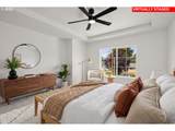 136 Randall St - Photo 18