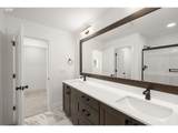 136 Randall St - Photo 21