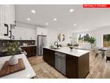 136 Randall St - Photo 9