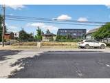 1121 Lincoln St - Photo 2
