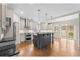 2525 Charlois Dr - Photo 10