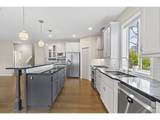 2525 Charlois Dr - Photo 15