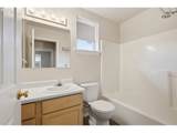 28 Lawrence St - Photo 30