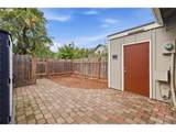 28 Lawrence St - Photo 32