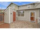 28 Lawrence St - Photo 34