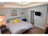 2335 Maplewood Dr - Photo 12