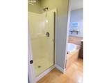 2335 Maplewood Dr - Photo 13