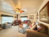 138 12TH St - Photo 4