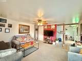 138 12TH St - Photo 5