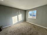 2056 Oswego Ave - Photo 19