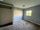 2056 Oswego Ave - Photo 23