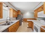 940 Oak Ter - Photo 16