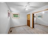 940 Oak Ter - Photo 26