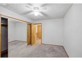 940 Oak Ter - Photo 27