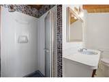 940 Oak Ter - Photo 32