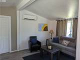 1115 Thayer Ave - Photo 3