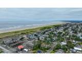 2233 Beach Dr - Photo 30