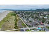 2233 Beach Dr - Photo 34