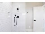 352 Lovrien Ave - Photo 21