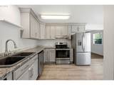 732 College St - Photo 11
