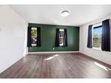 732 College St - Photo 22