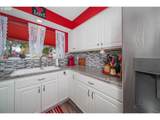 2856 Oakcrest Dr - Photo 11