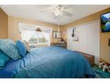 2856 Oakcrest Dr - Photo 13