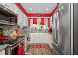 2856 Oakcrest Dr - Photo 9