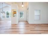 1243 Delrose Dr - Photo 8