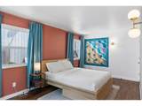 9805 Clarendon Ave - Photo 19