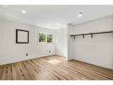 1067 Oak St - Photo 45